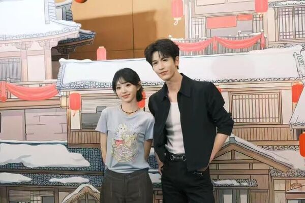 張凌赫田曦薇經紀人結9年世仇！「零互動」內幕曝光　終於世紀大和解